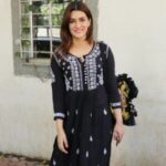 Foto del perfil de Black Chikankari Kurti